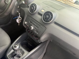 Audi A1 2012 PEGATINA C SOLO 220.000 km 115€/MES