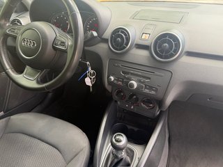Audi A1 2012 PEGATINA C SOLO 220.000 km 115€/MES