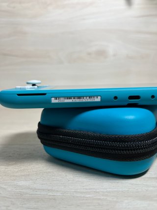 Impoluta Nintendo Switch Lite Azul