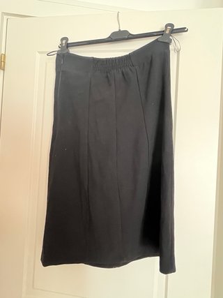 Falda negra Stradivarius lazo