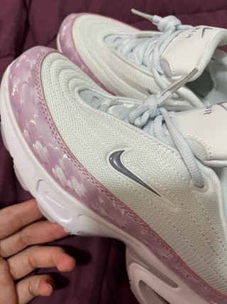 Zapatillas Nike Blancas y Rosas