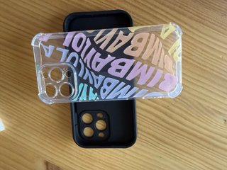 Guess Bimba y Lola Lote 3 Fundas iPhone 16 Pro Max