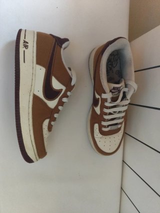 Nike Air Force 1 Marrones Talla 37.5 originales