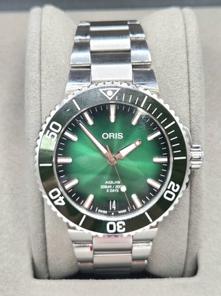 Reloj Oris Aquis Fecha Verde
