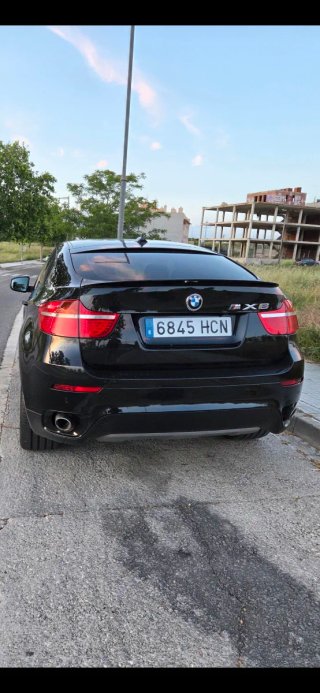 BMW X6 2011