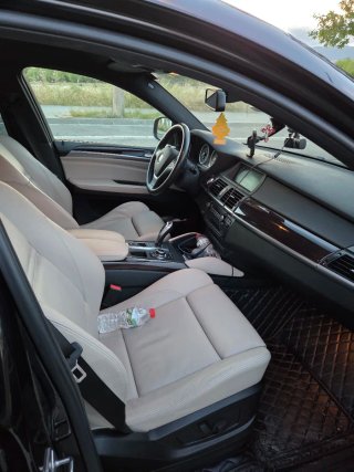 BMW X6 2011