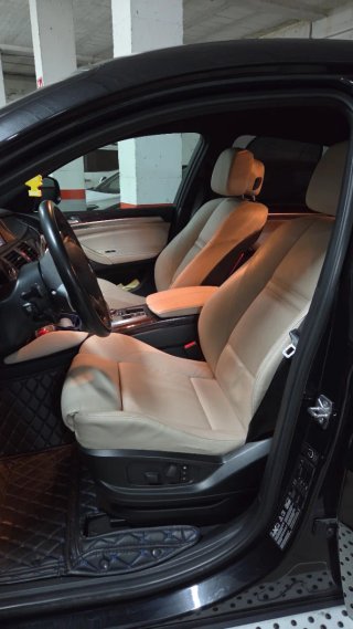 BMW X6 2011
