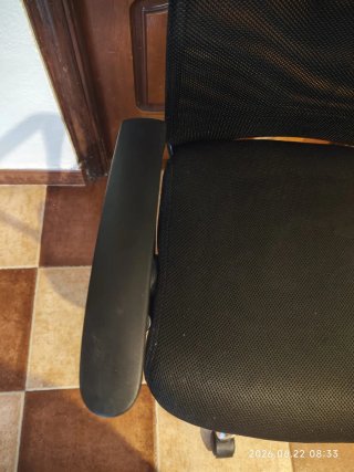 Silla de oficina ergonómica negra