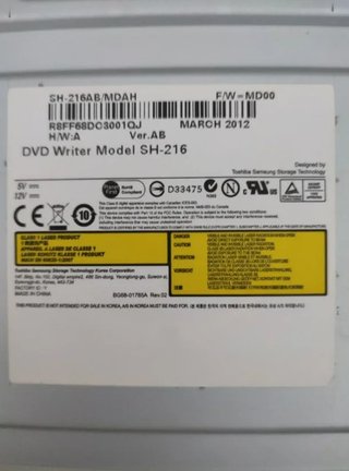 Despiece informática: grabadora, cables, adaptador