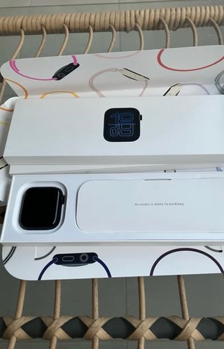 iPhone 17 Pro Max Naranja + Apple Watch SE3