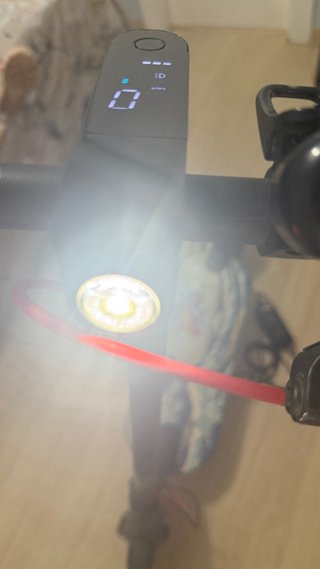 Patinete Eléctrico con Diseño Imprcable.