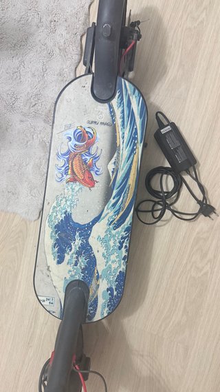 Patinete Eléctrico con Diseño Imprcable.