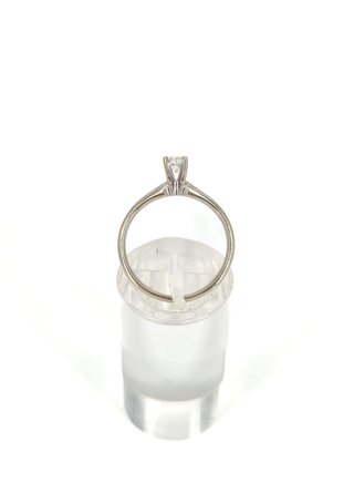 048-01-00200 Anillo Oro Blanco 18K con Diamante
