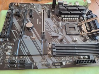Gigabyte Z390 UD Placa Base