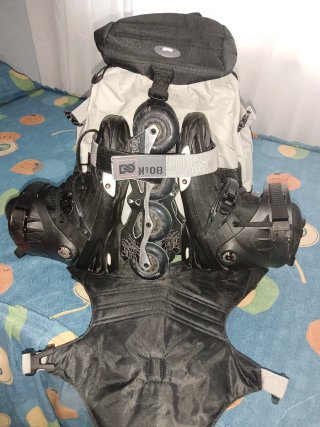 Patines Revolt Talla 40 + Protecciones Rollerblade