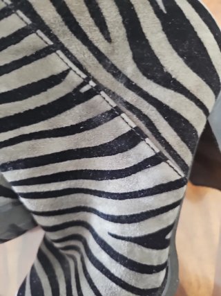 Botines de piel con estampado cebra