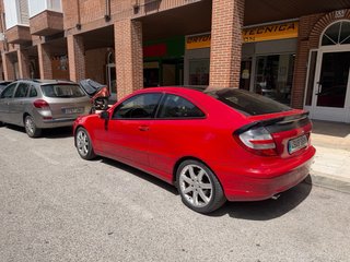 Mercedes-Benz Clase C 2004
