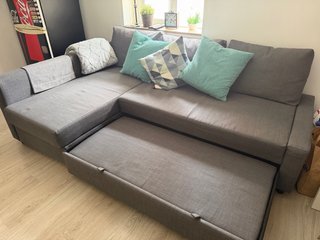 Sofá Cama FRIHETEN con Chaiselongue Gris