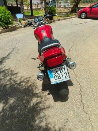 Honda Seven Fifty 750cc Roja