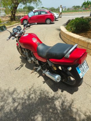 Honda Seven Fifty 750cc Roja