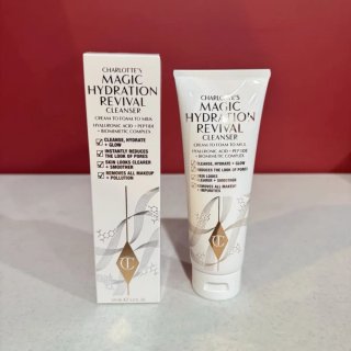 Charlotte Tilbury Magic Hydration Revival Cleanser