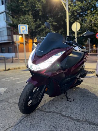 Honda PCX 125cc Rojo Granate