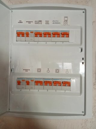 Se realiza instalaciónes electricas
