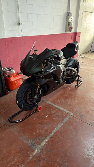 Yamaha R1 GYTR
