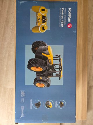 Tractor Teledirigido Fastrac 4220 JCB