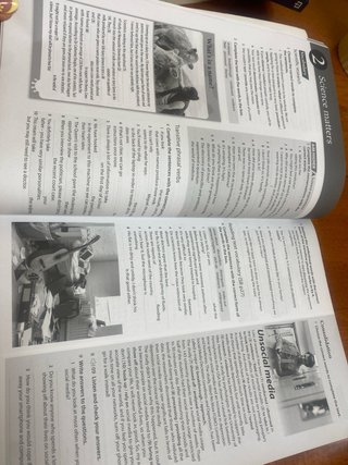 EXAM PROSPECTS 2 Student's book: libro de texto...