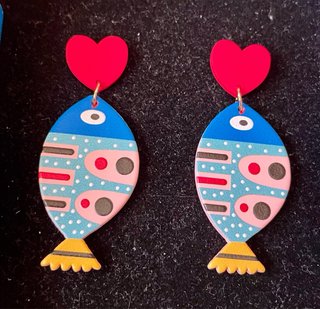 Pendientes peces corazón rojo oro