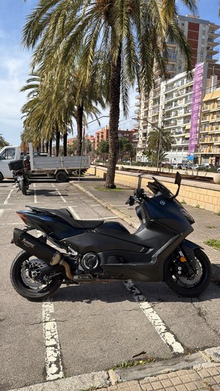 Yamaha TMAX 560 2023