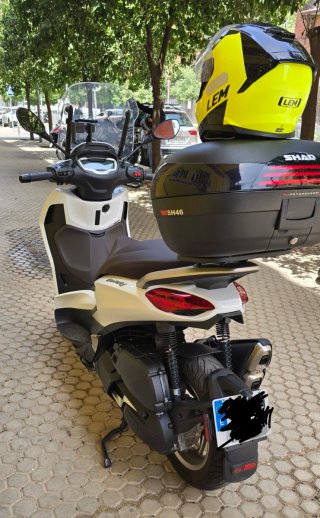 Piaggio Beverly 400 HPE 2025 Blanca