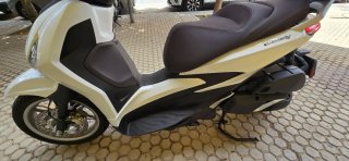 Piaggio Beverly 400 HPE 2025 Blanca