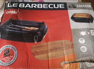 Barbacoa Portátil Gris con Tabla de Cortar