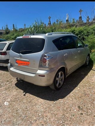 Toyota corolla verso (motor perfecto estado)