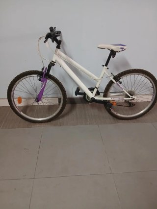 Bicicleta Montaña Blanca y Morada