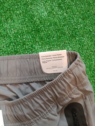 Pantalón largo Nike Hombre Gris, Rojo