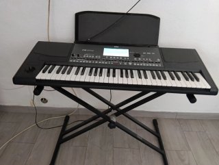 Korg PA600 Teclado Profesional