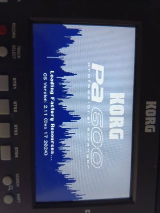 Korg PA600 Teclado Profesional