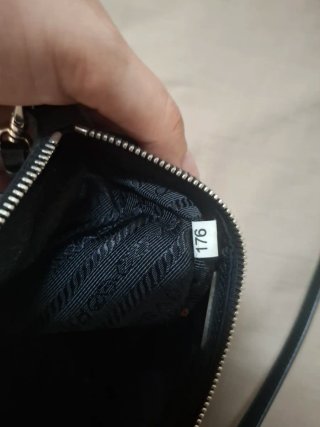 Borsa Prada autentica tracolla nera