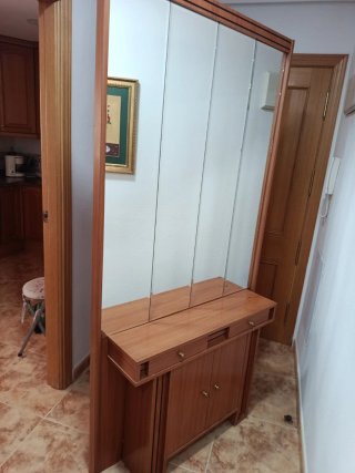 Mueble recibidor con espejo