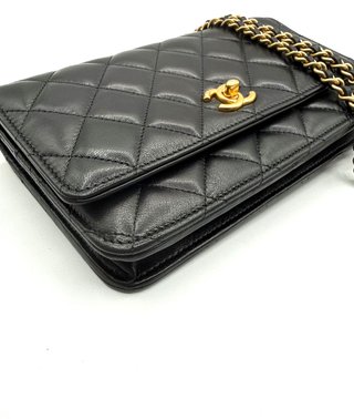 Bolso Chanel WOC Perlas Negro Dorado
