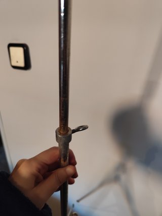 Atril metálico plegable