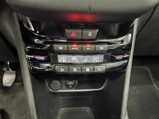 Peugeot 208 3P ALLURE 1.6 BlueHDi 120