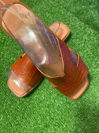 Sandalias de piel efecto cocodrilo