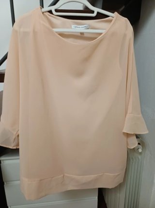Blusa elegante color albicocca