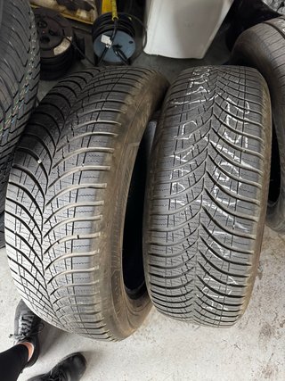 Neumáticos Goodyear 225/60/18 104V