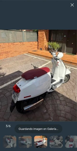 Lambretta G350 Scooter Blanca y Roja