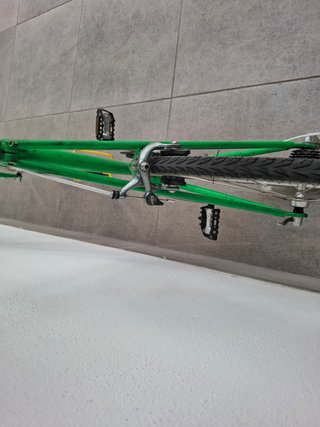 Bicicleta de carretera verde